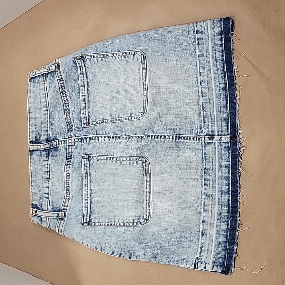 So Denim Distressed Mini Skirt Size Jr's 5 - Picture 2 of 4